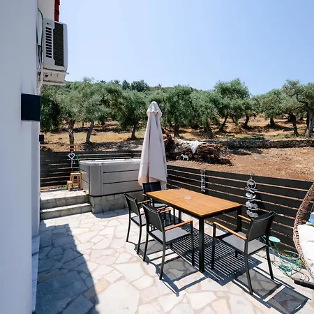 Lux Natura Villa Prínos